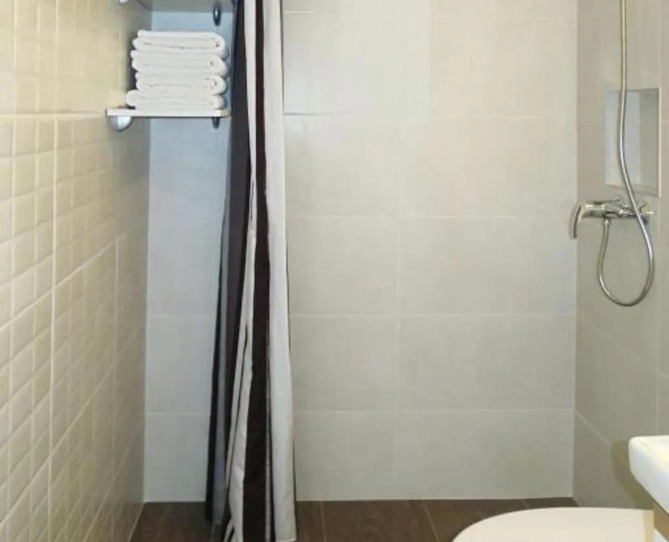 Charming Apartments Tome With Pool Vir