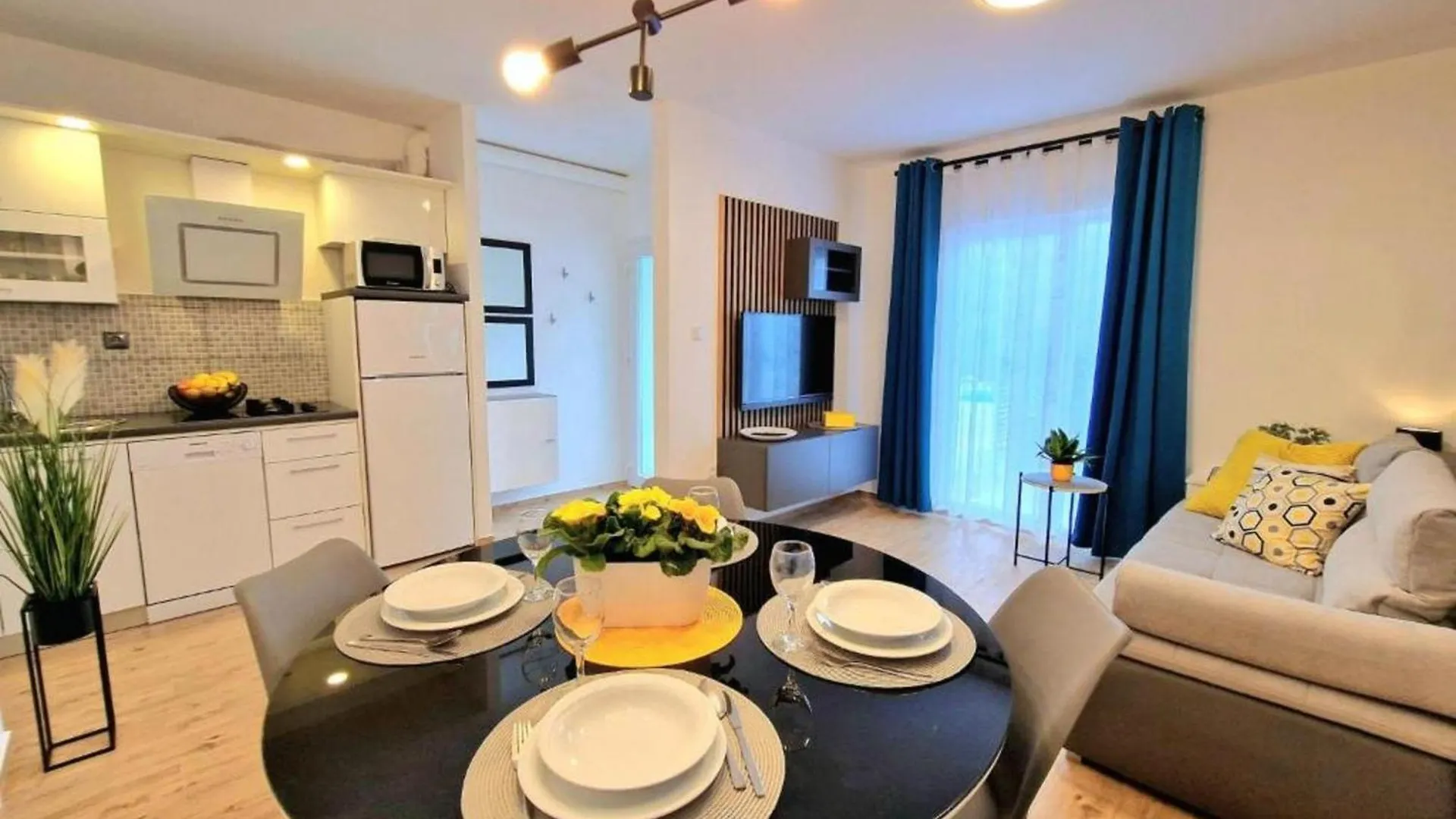 Charming Apartments Tome With Pool Vir Croatia