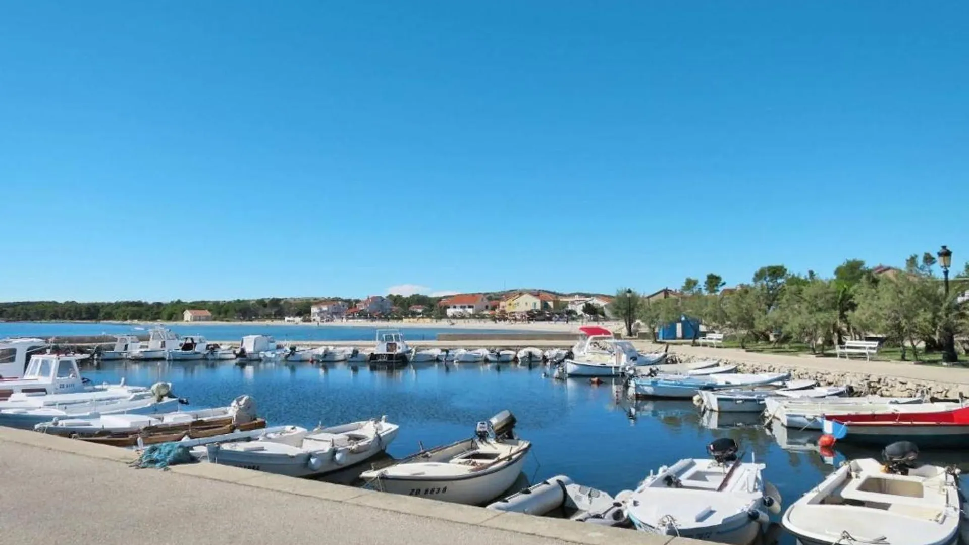 Charming Apartments Tome With Pool Vir 0*,  Croácia