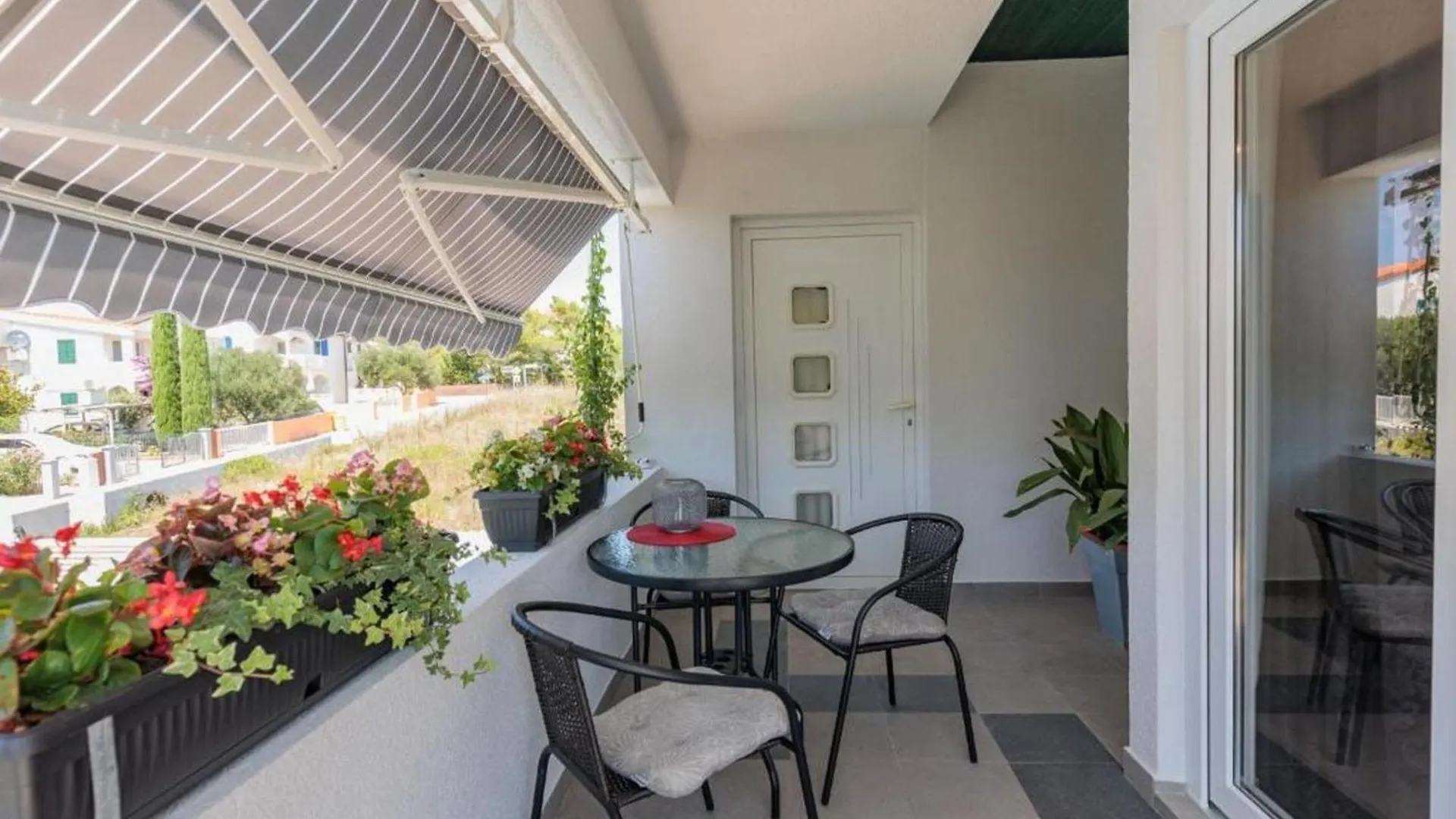 Charming Apartments Tome With Pool Vir 0*,  Croatia